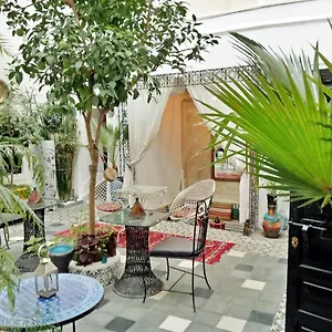 Gaya Riad